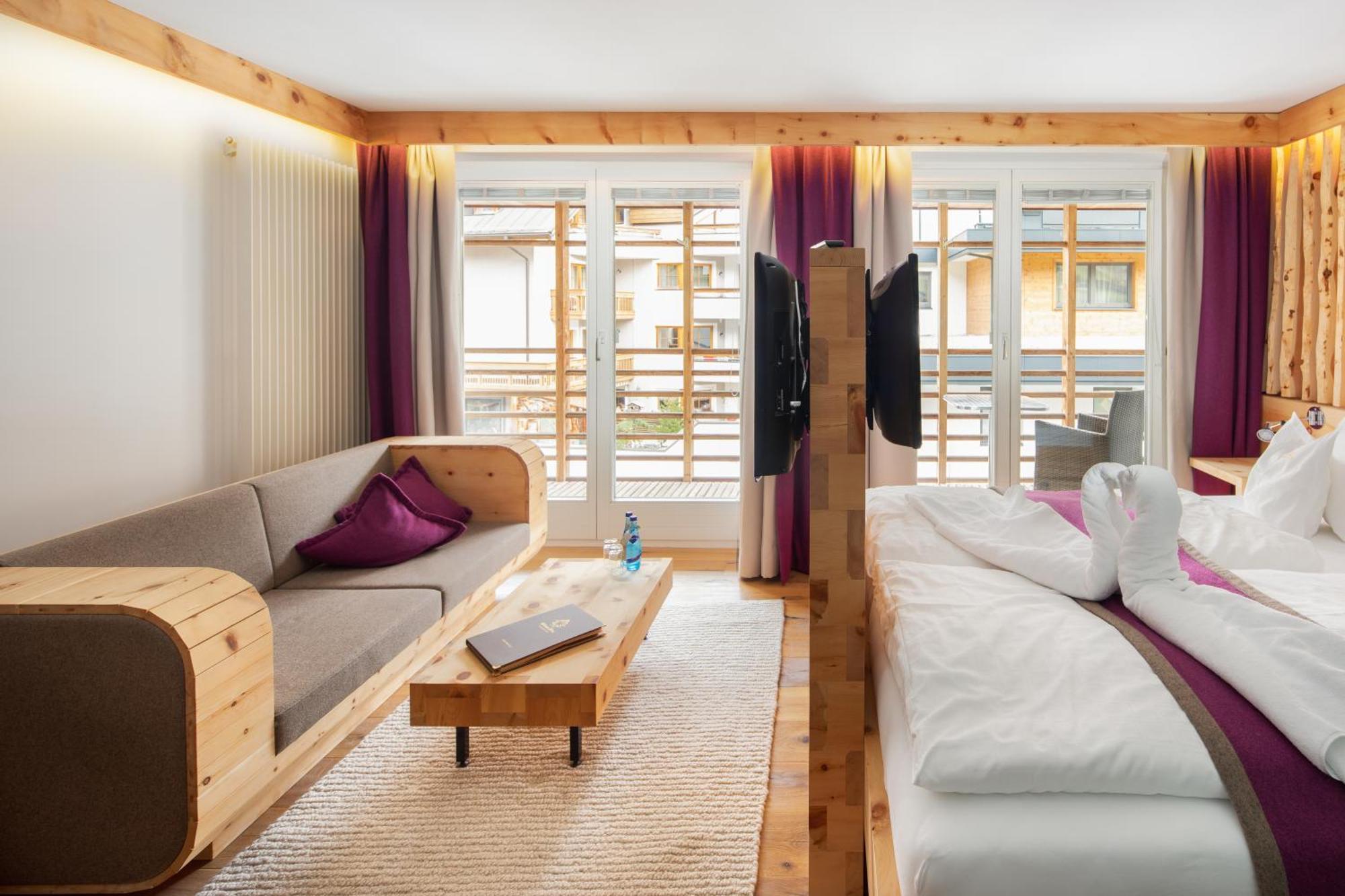 Hotel Goldener Adler - Im Sommer Silvretta Card Premium Inkludiert Ischgl Luaran gambar