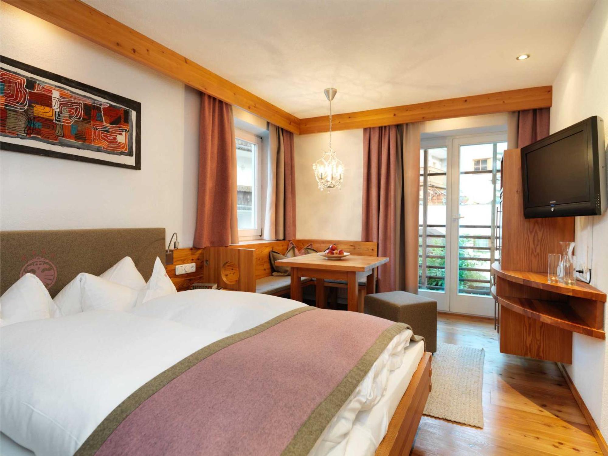 Hotel Goldener Adler - Im Sommer Silvretta Card Premium Inkludiert Ischgl Luaran gambar
