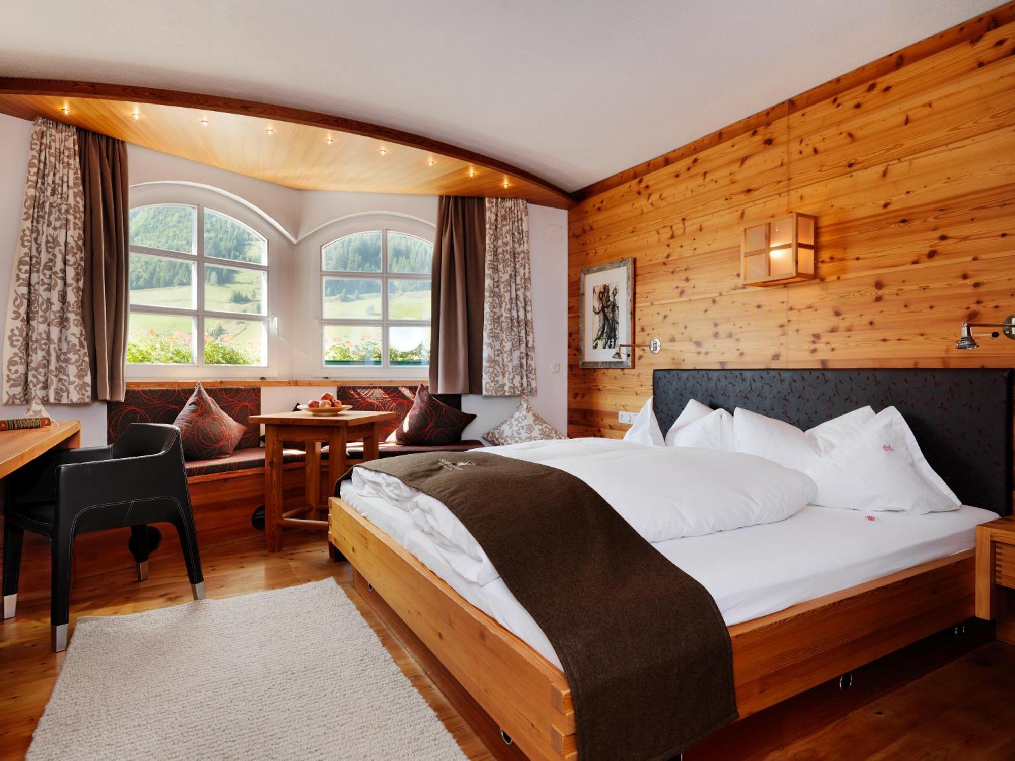 Hotel Goldener Adler - Im Sommer Silvretta Card Premium Inkludiert Ischgl Luaran gambar